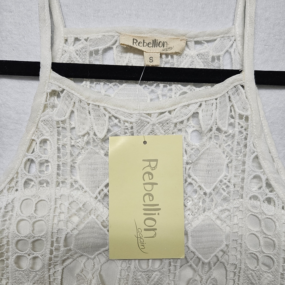 Rebellion Lace Crochet Daisy Halter White Festival Embroidered Knit Tank NWT - Picture 2 of 15